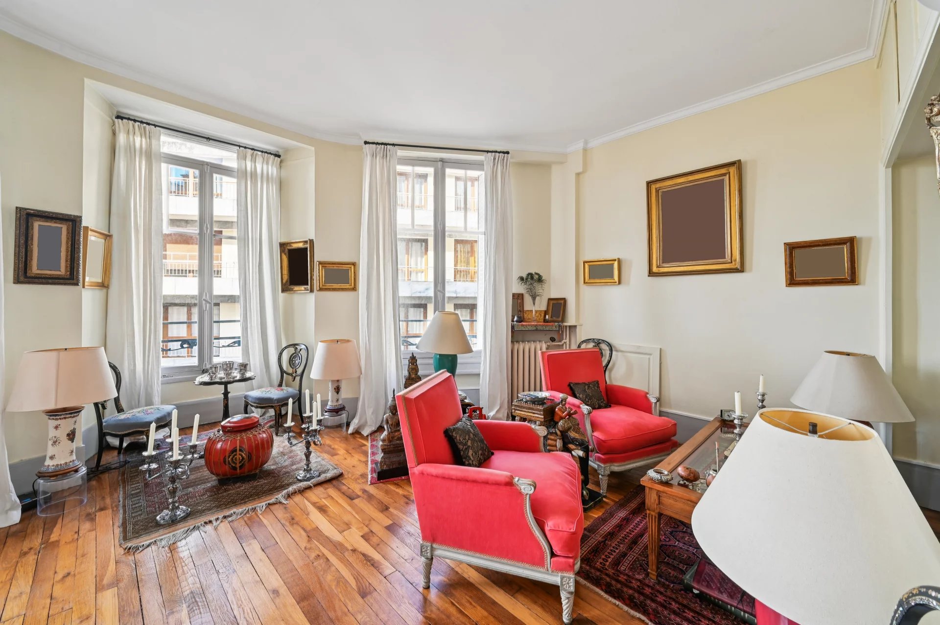 Exclusivity Paris 16th Place de Mexico Apartment of 61 m2 on high floor