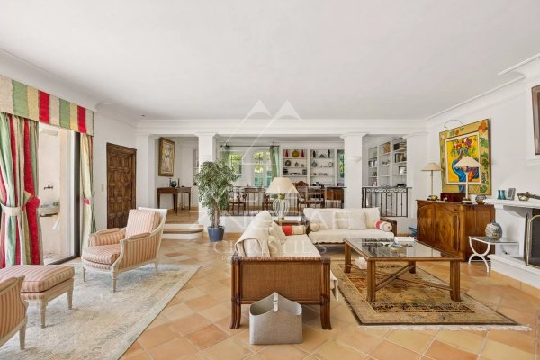 Charming villa in a peaceful setting within walking distance of the village of Vence — photo 5