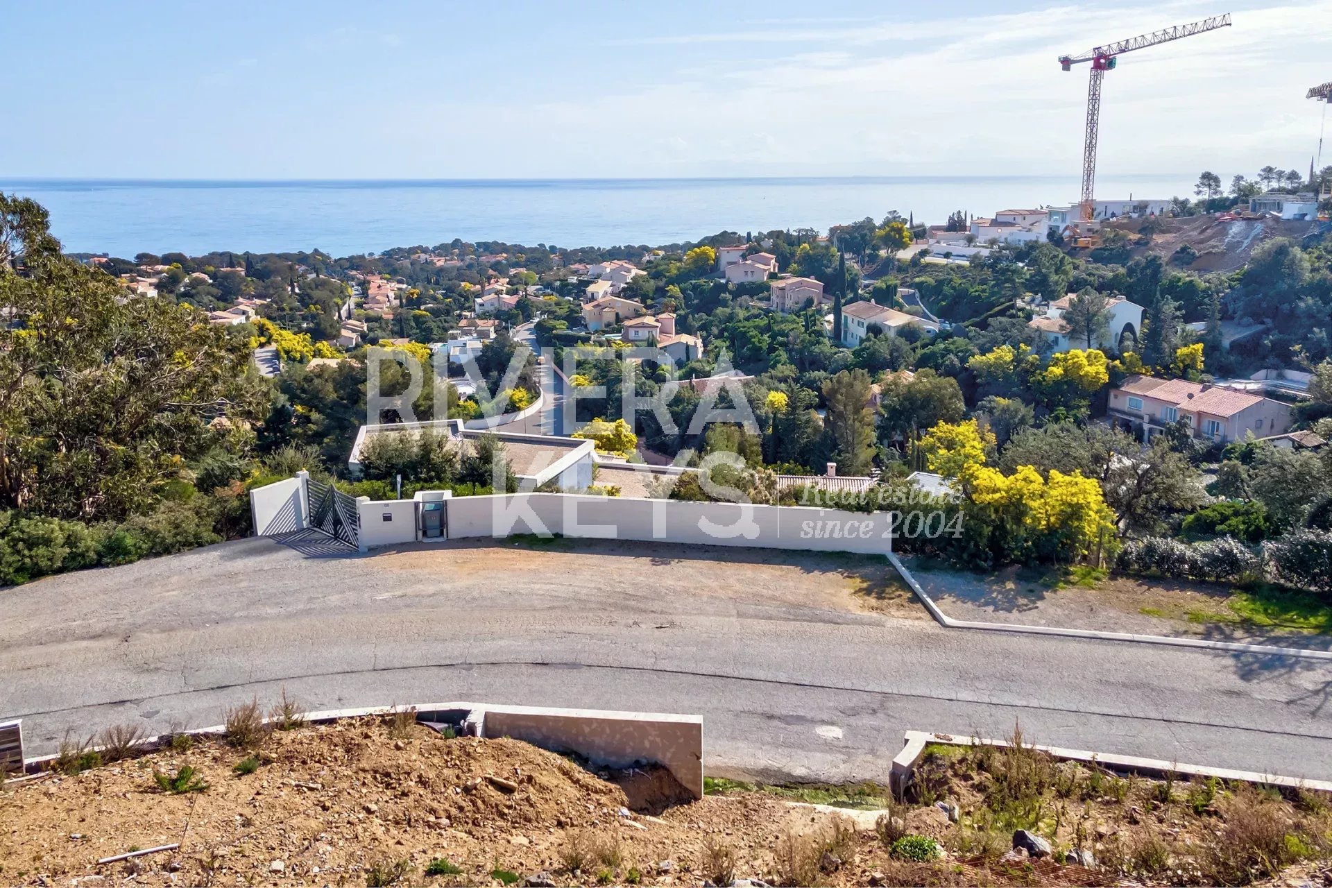 LES ISSAMBRES : GROS OEUVRE BATI, vue mer panoramique
