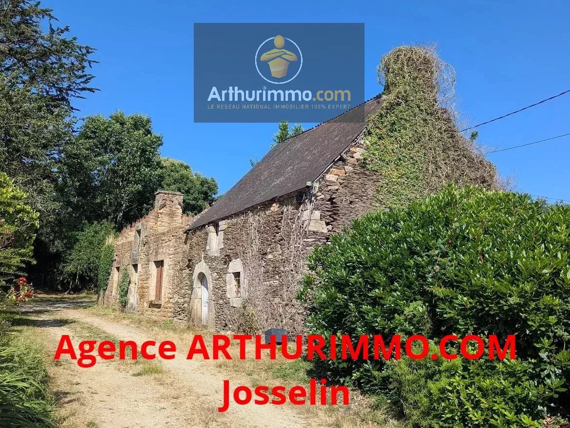 GUEGON MAISON A RENOVER AVEC TERR. 950 M²