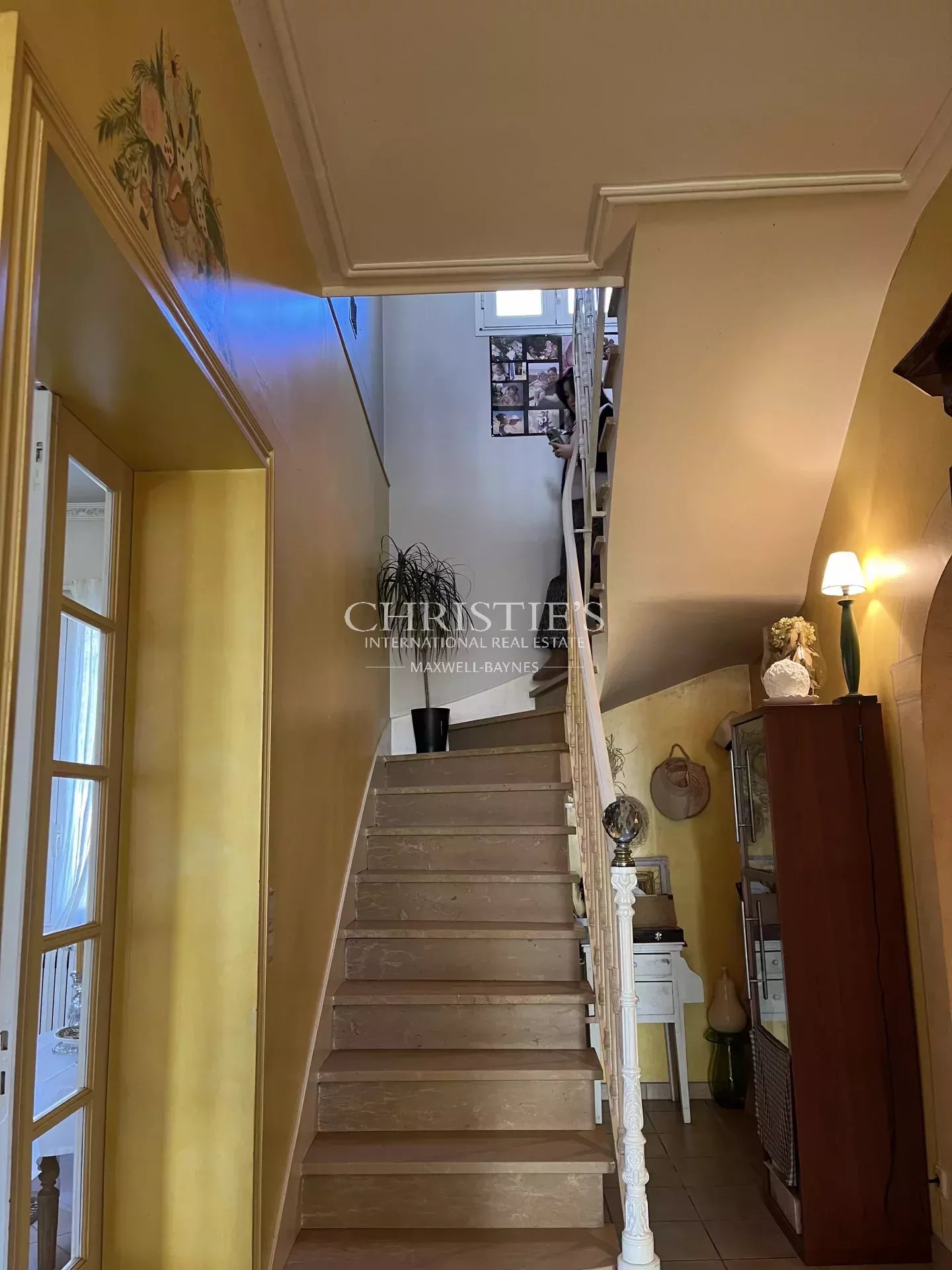 3 Bedroom Villa/Townhouse's Image 9