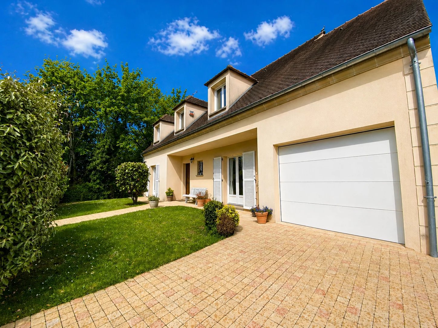 Agence immobilière de 