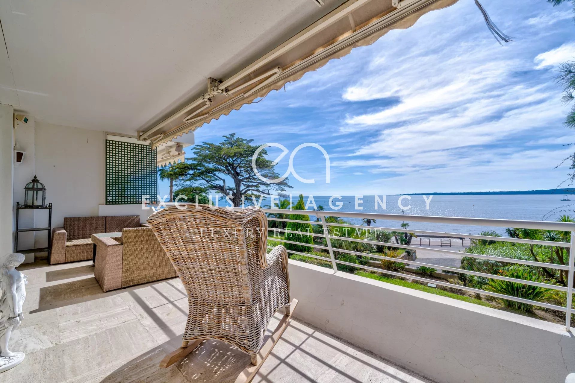 Cannes Gazagnaire appartement 4 pièces 140m² pieds dans l'eau