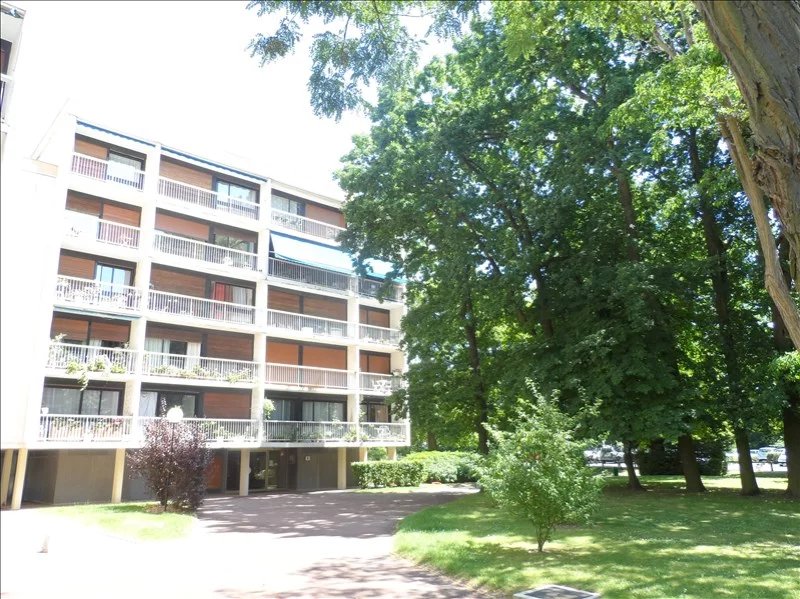 Rental Apartment Verrières-le-Buisson