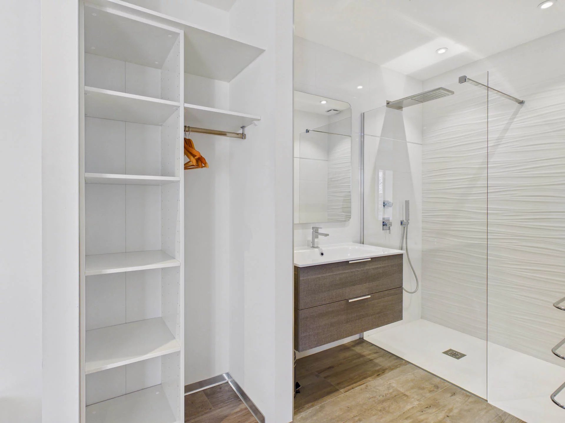 Modern villa with swimming pool - Seillans