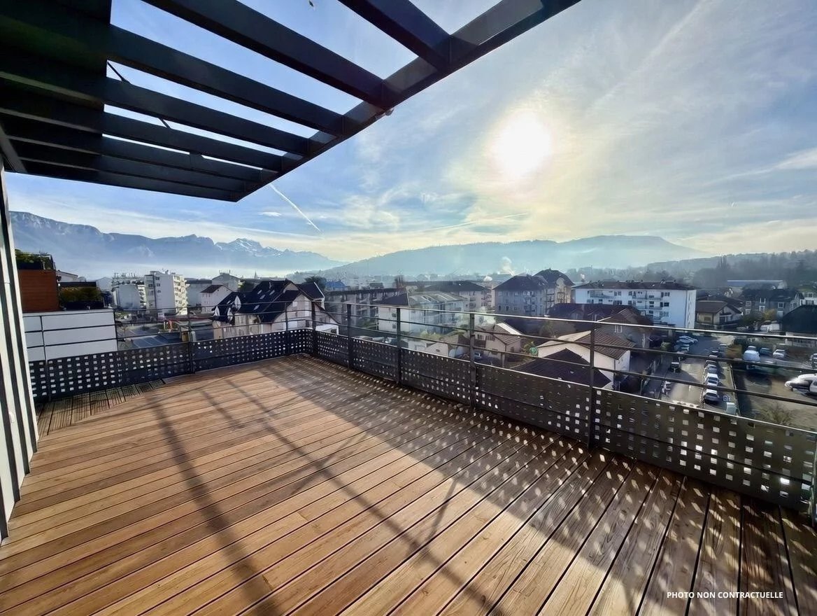 T5 Duplex avec 50 m2 terrasse - Annecy garage