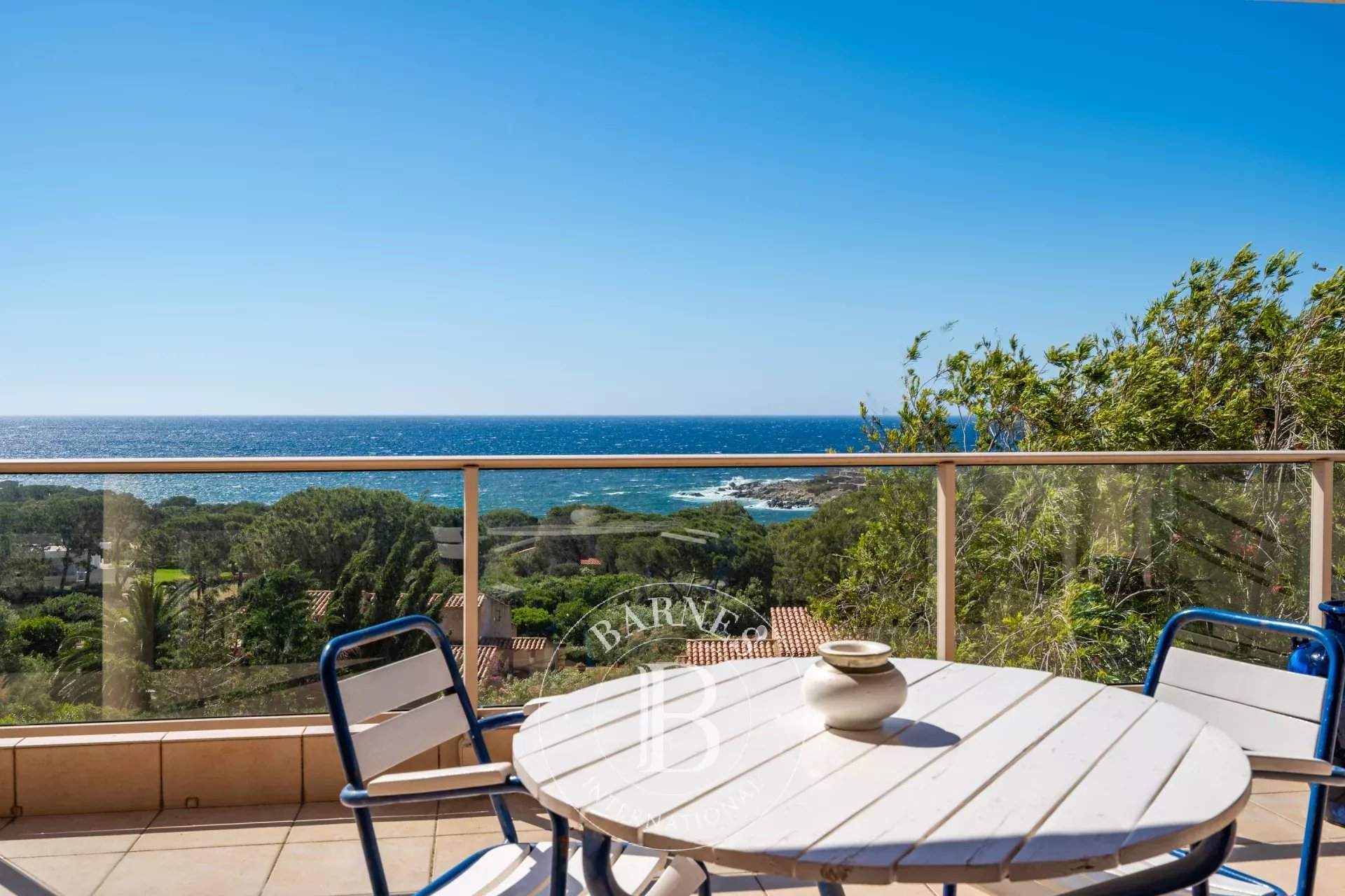 Marine de Davia, 6 bedroom villa, swimming pool, panoramic sea view, walking distance to the beach
