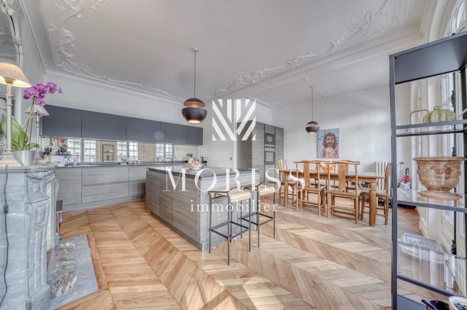 APPARTEMENT - 6 PIÈCES - 75011 - Image Array