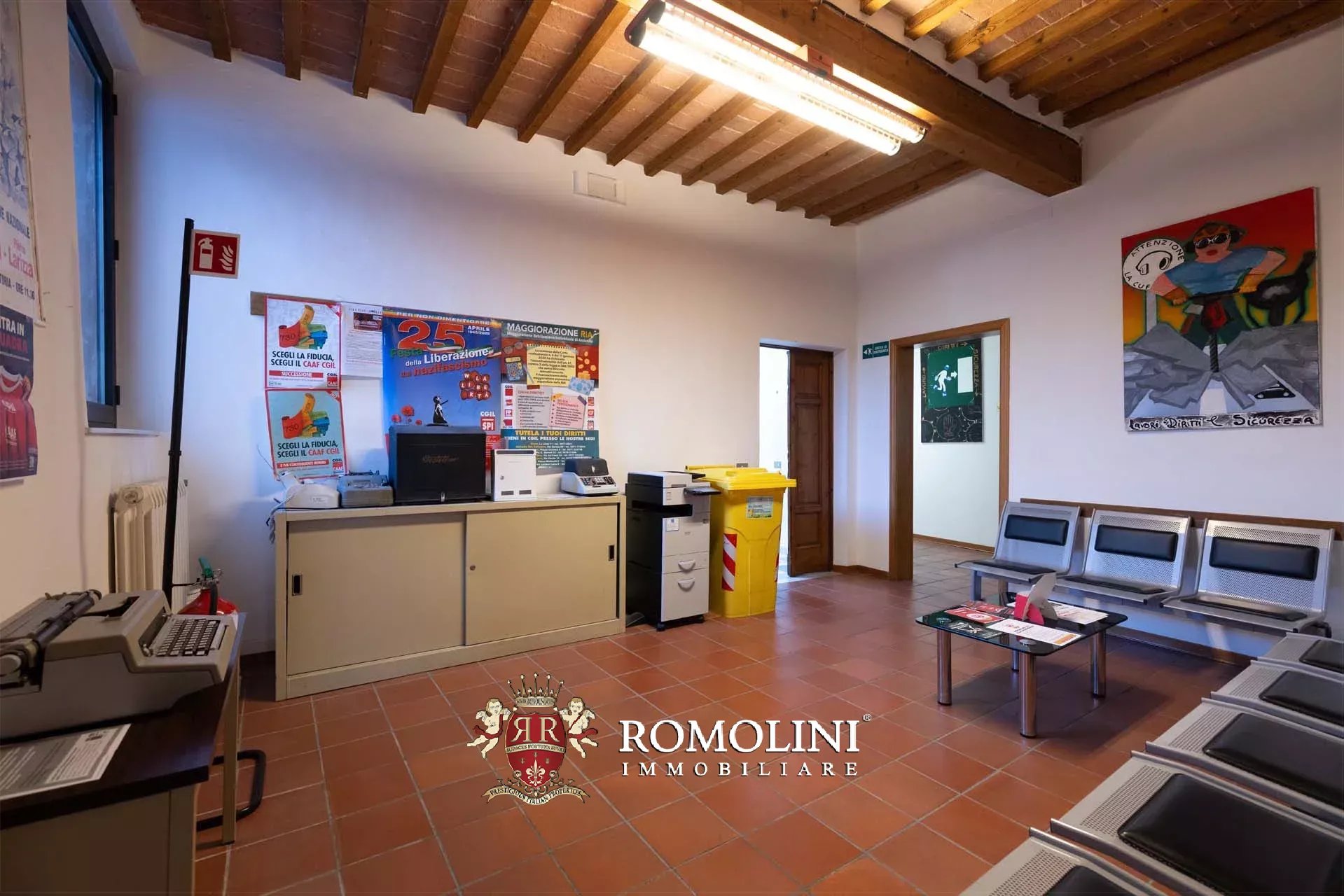 8 Bedroom Villa/Townhouse's Image 34