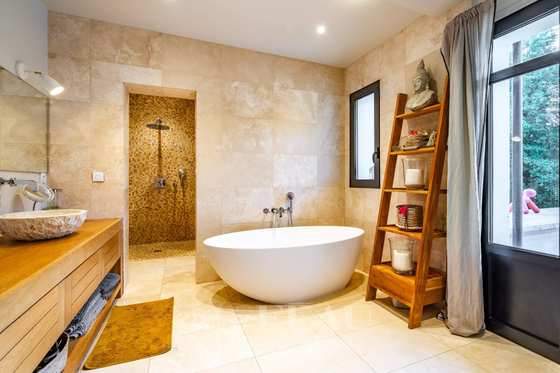 4 Bedroom Villa/Townhouse's Image 6