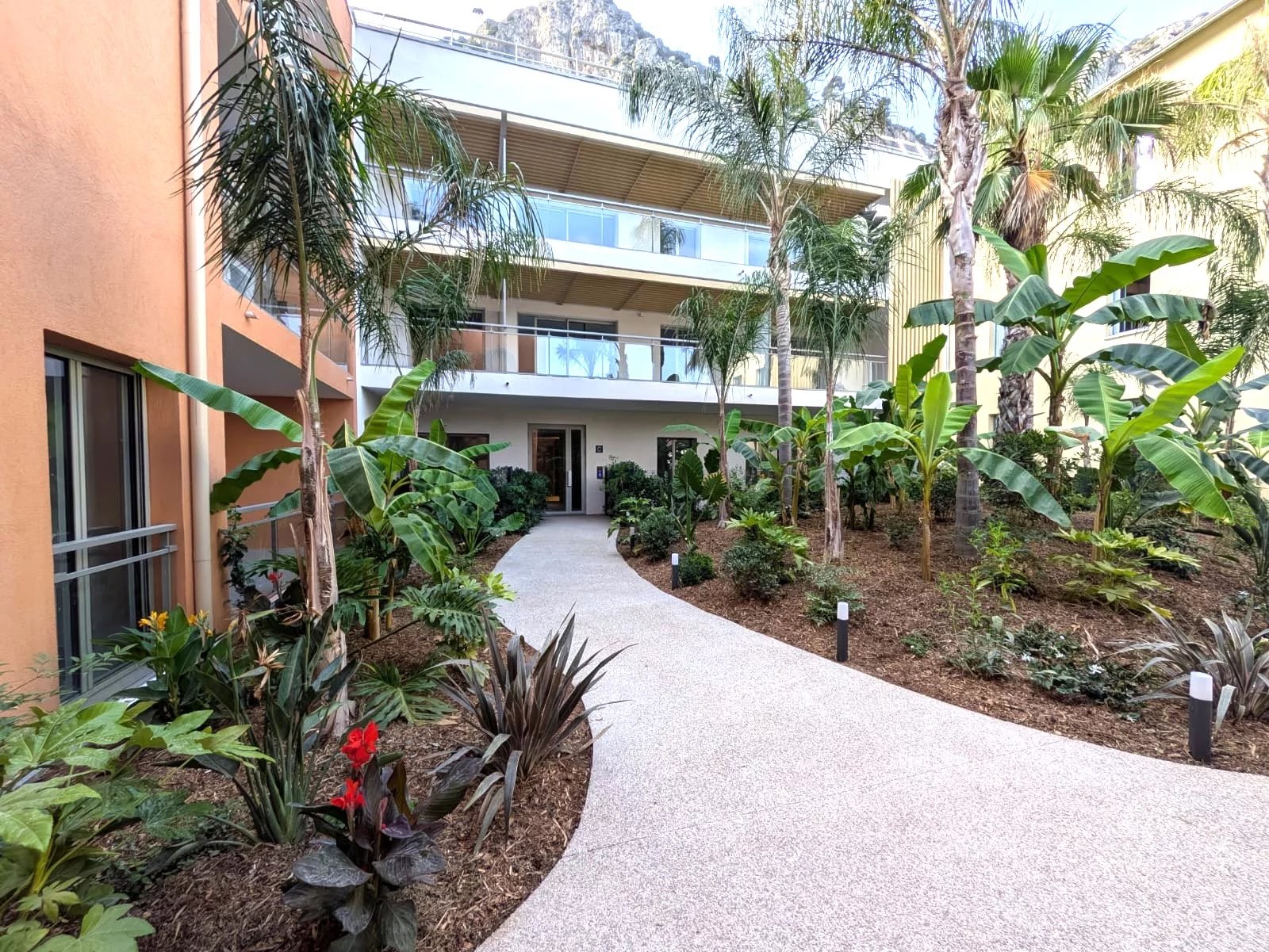 Apartment in Eze - Image 3