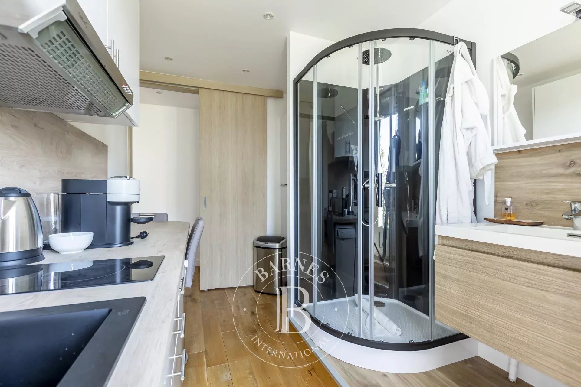 Daire Paris 8ème - picture 8