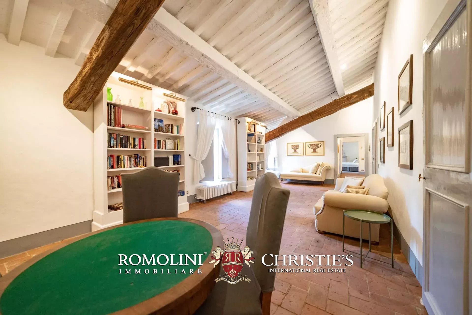 15 Bedroom Villa/Townhouse's Image 59