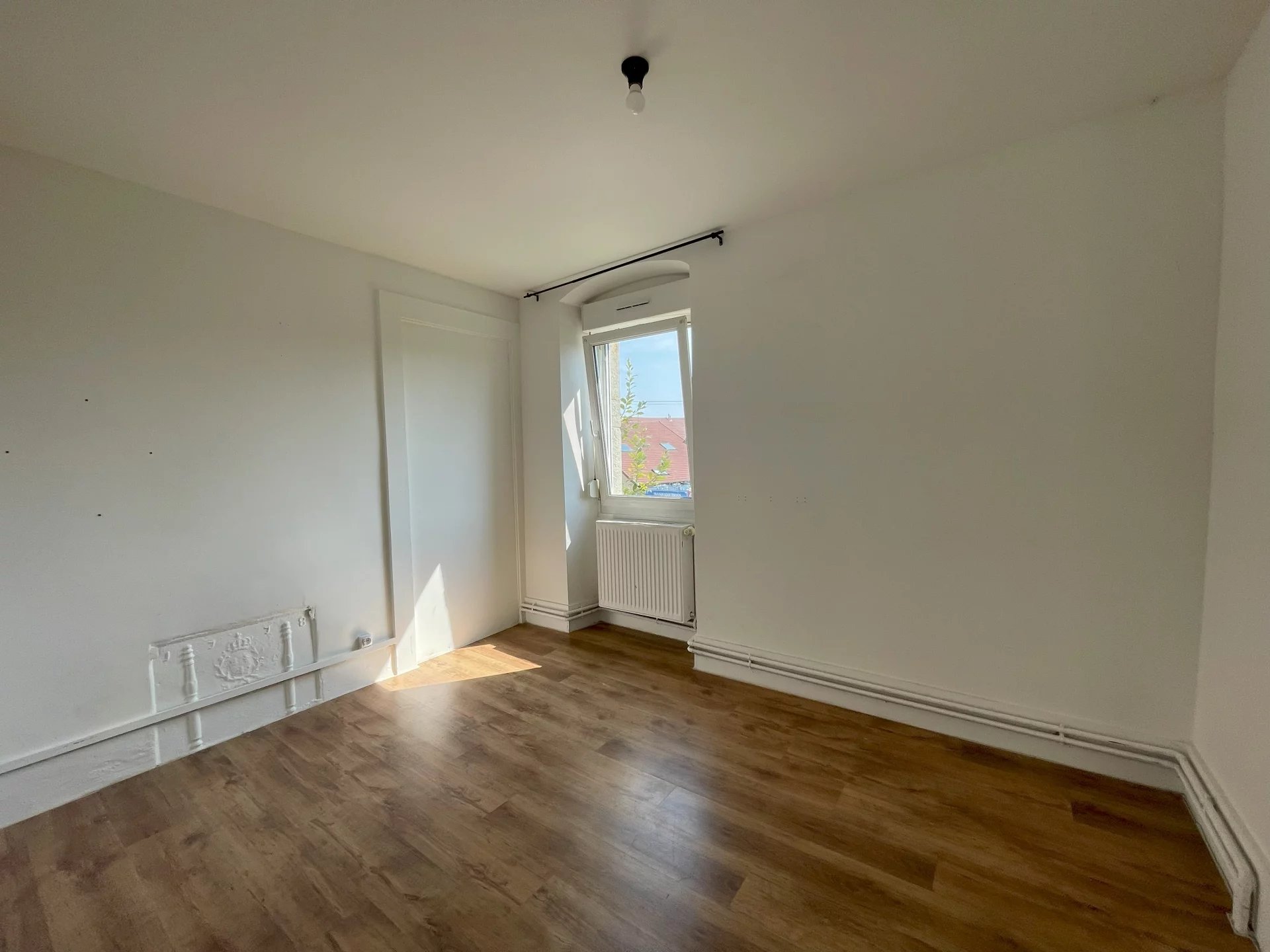EXCLUSIVITÉ - A PIREY, Charmante maison de village – 90 m² sur 2 niveaux — photo 7
