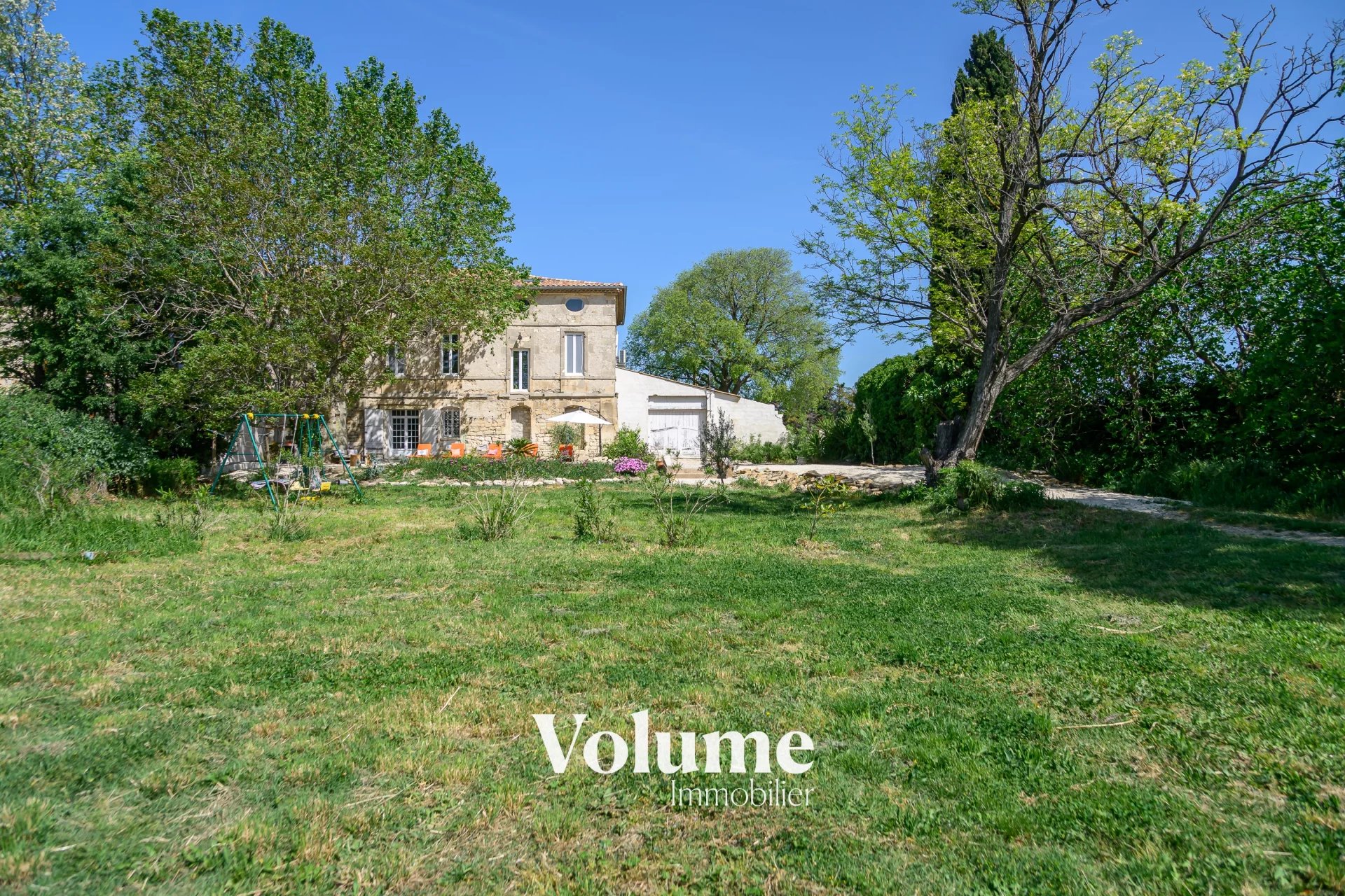 Ancien couvent du XVIIème rénové avec studios et piscine - Photo 3