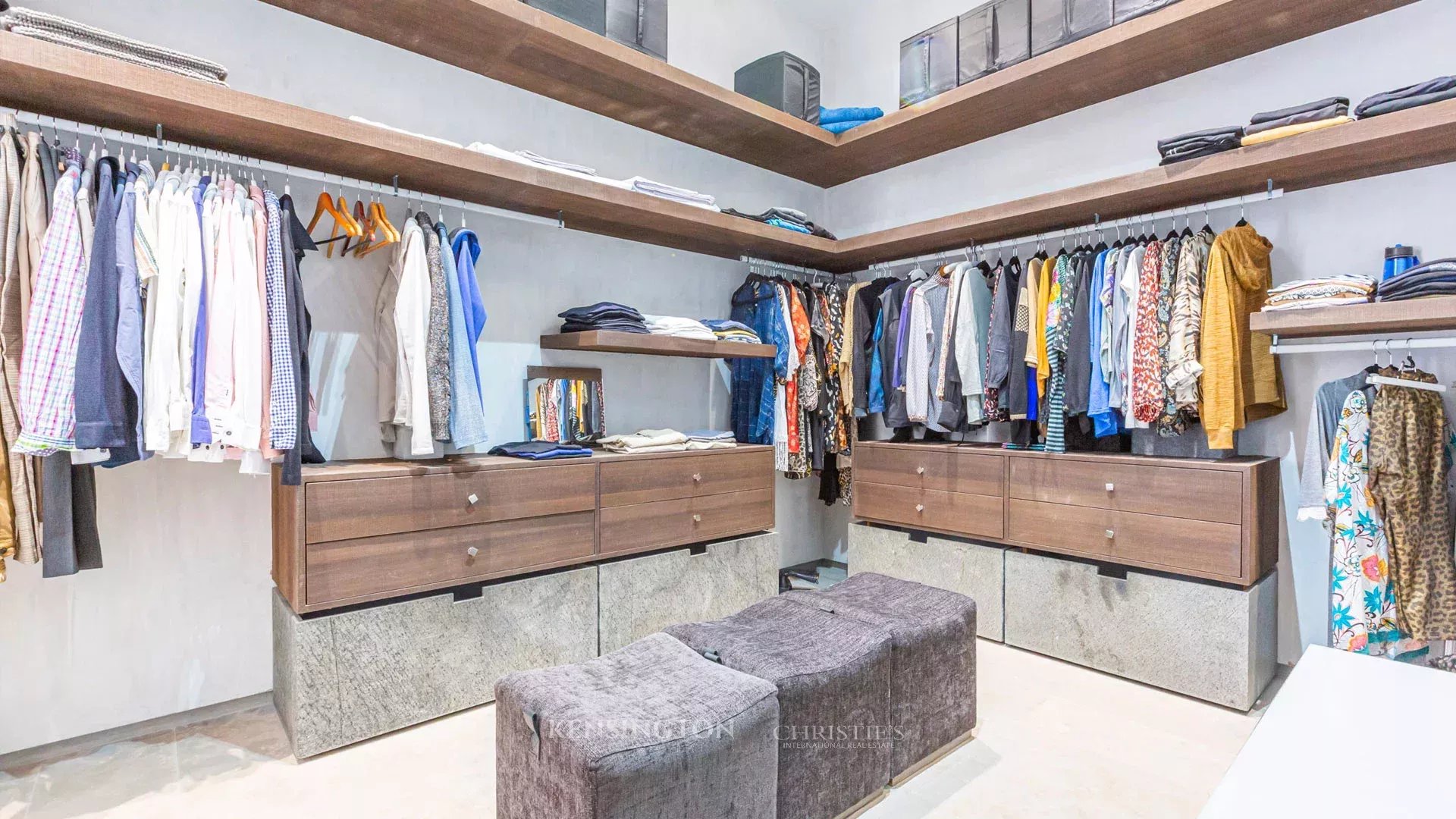 6 Bedroom Villa/Townhouse's Image 34