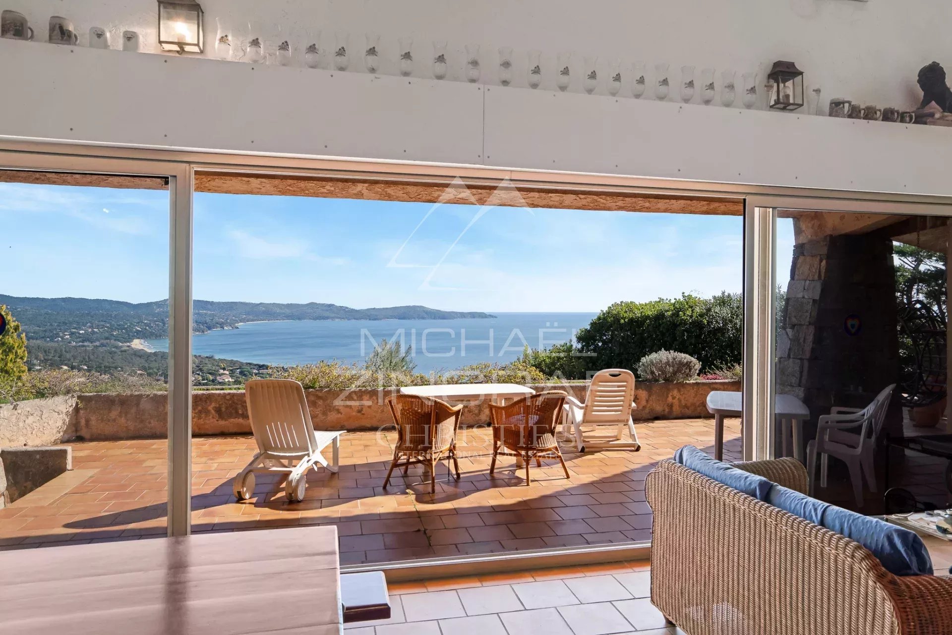 4 Bedroom Villa/Townhouse's Image 5