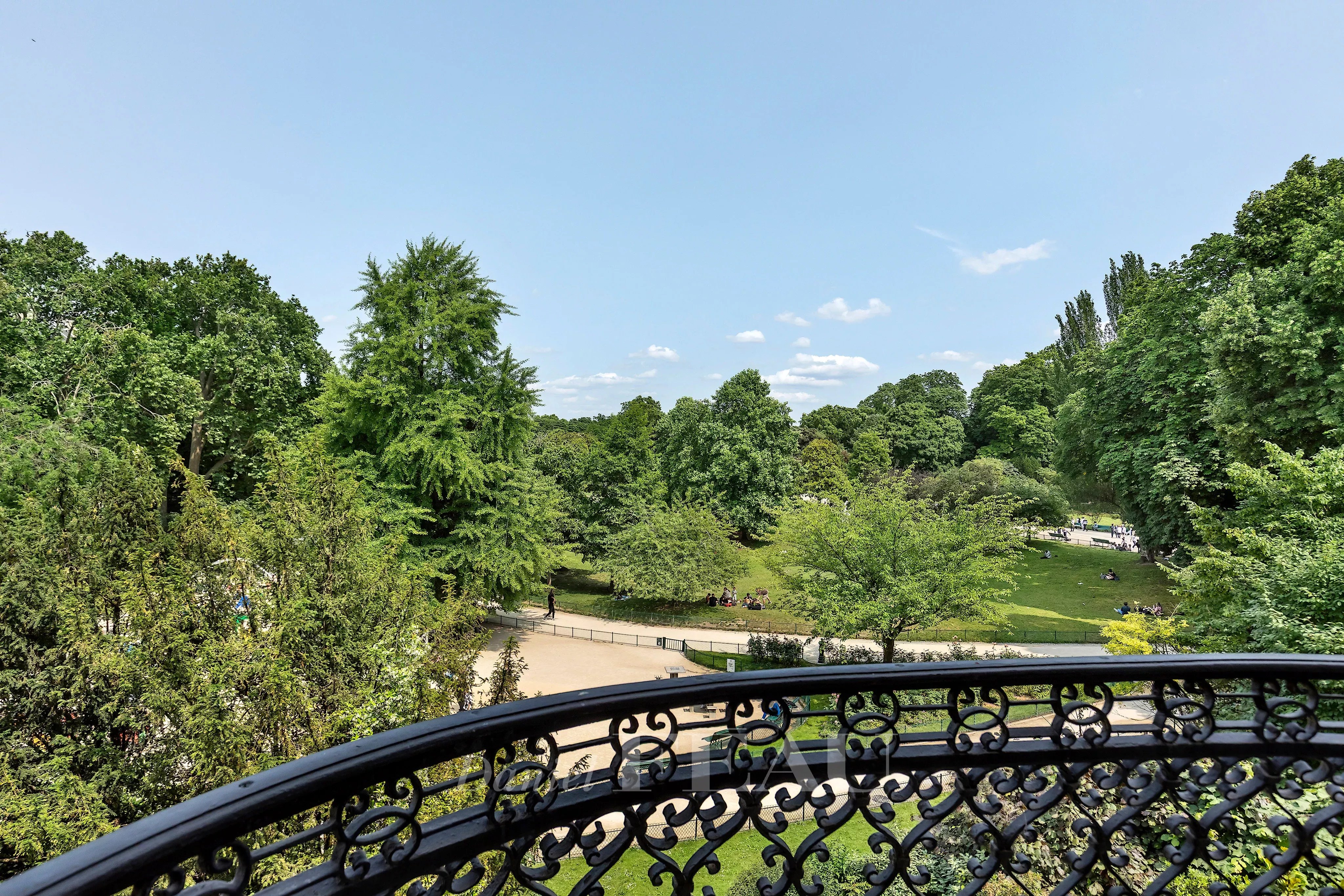 Paris VIIIe  - Appartement - Parc Monceau