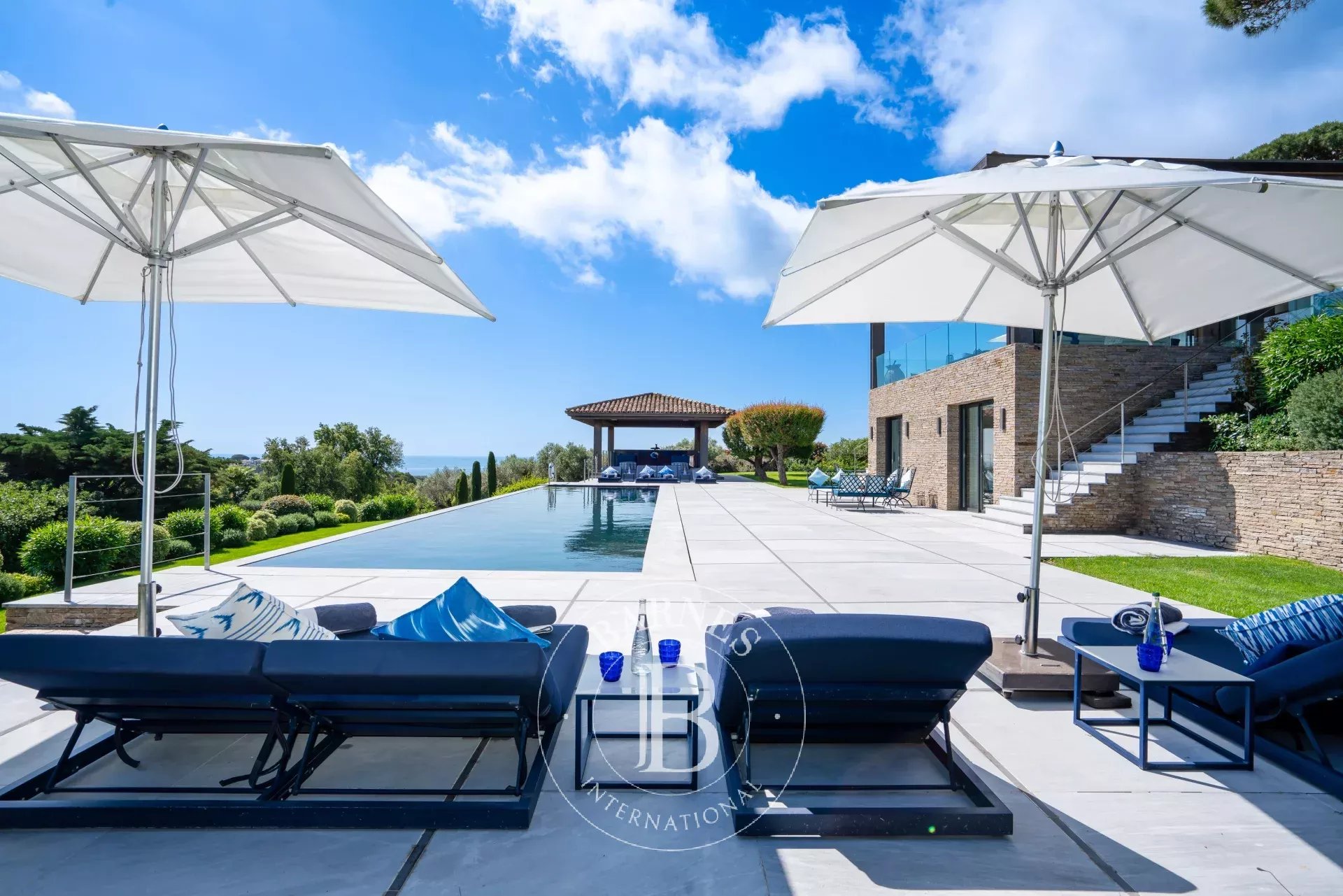 Villa Saint-Tropez  -  ref 84615159 (picture 3)