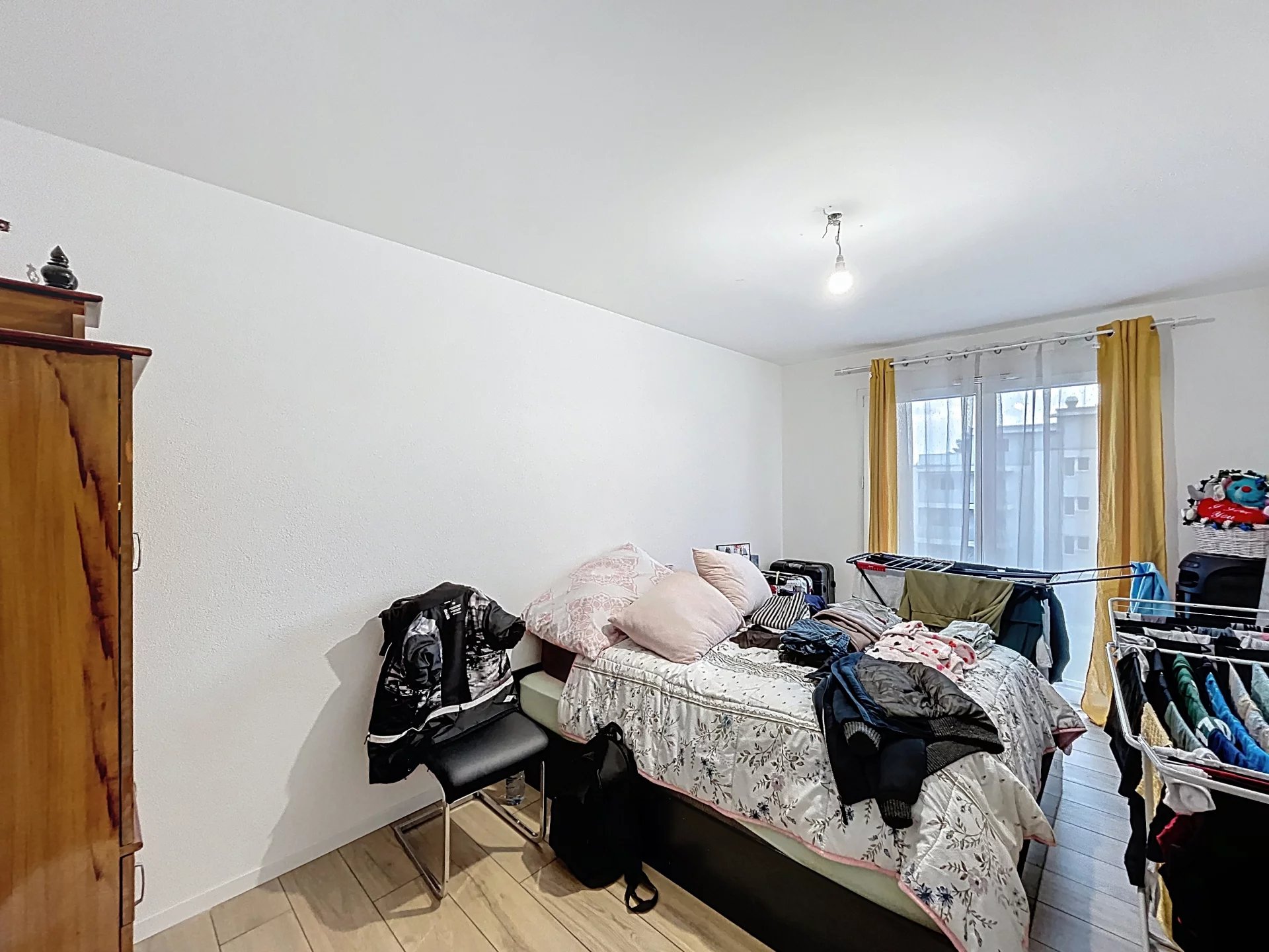 Bel appartement récent avec grand balcon