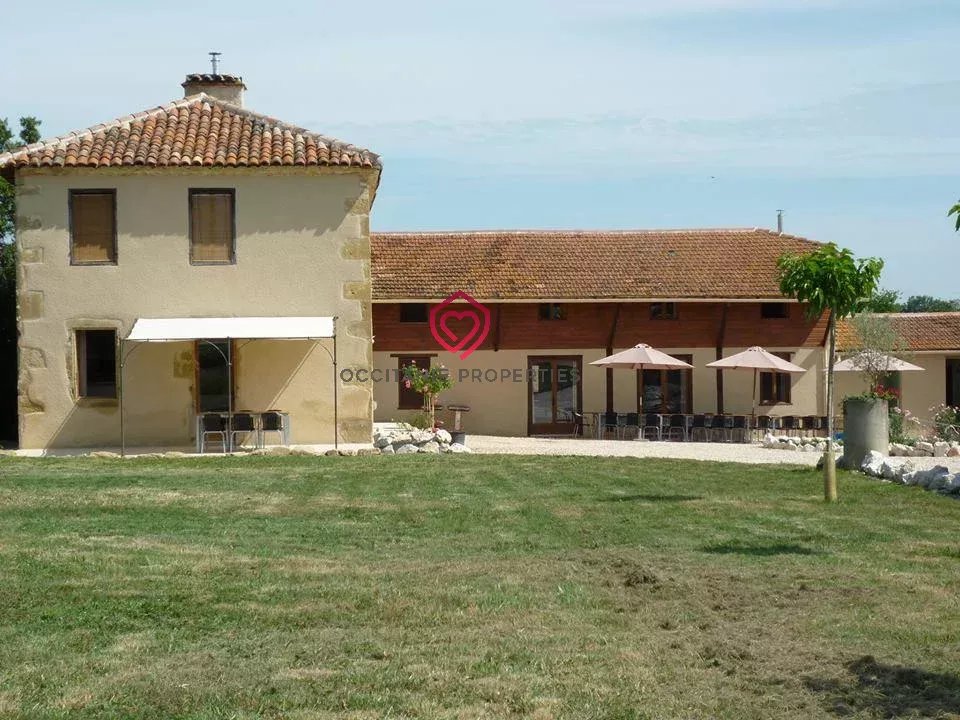 Grande maison familiale avec piscine et belles vues