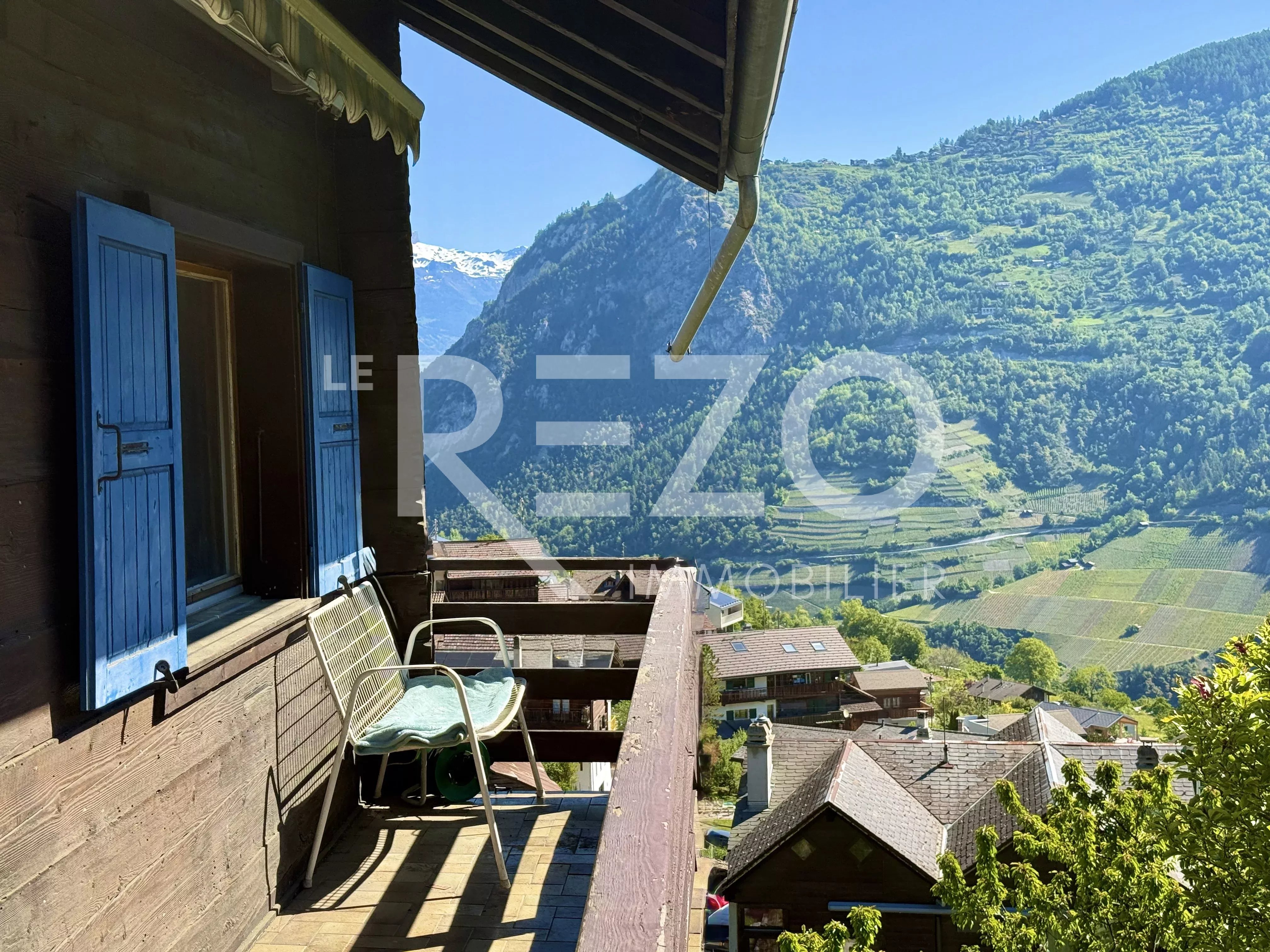 Maison de village avec superbe vue panoramique. Vex, Val d'Hérens