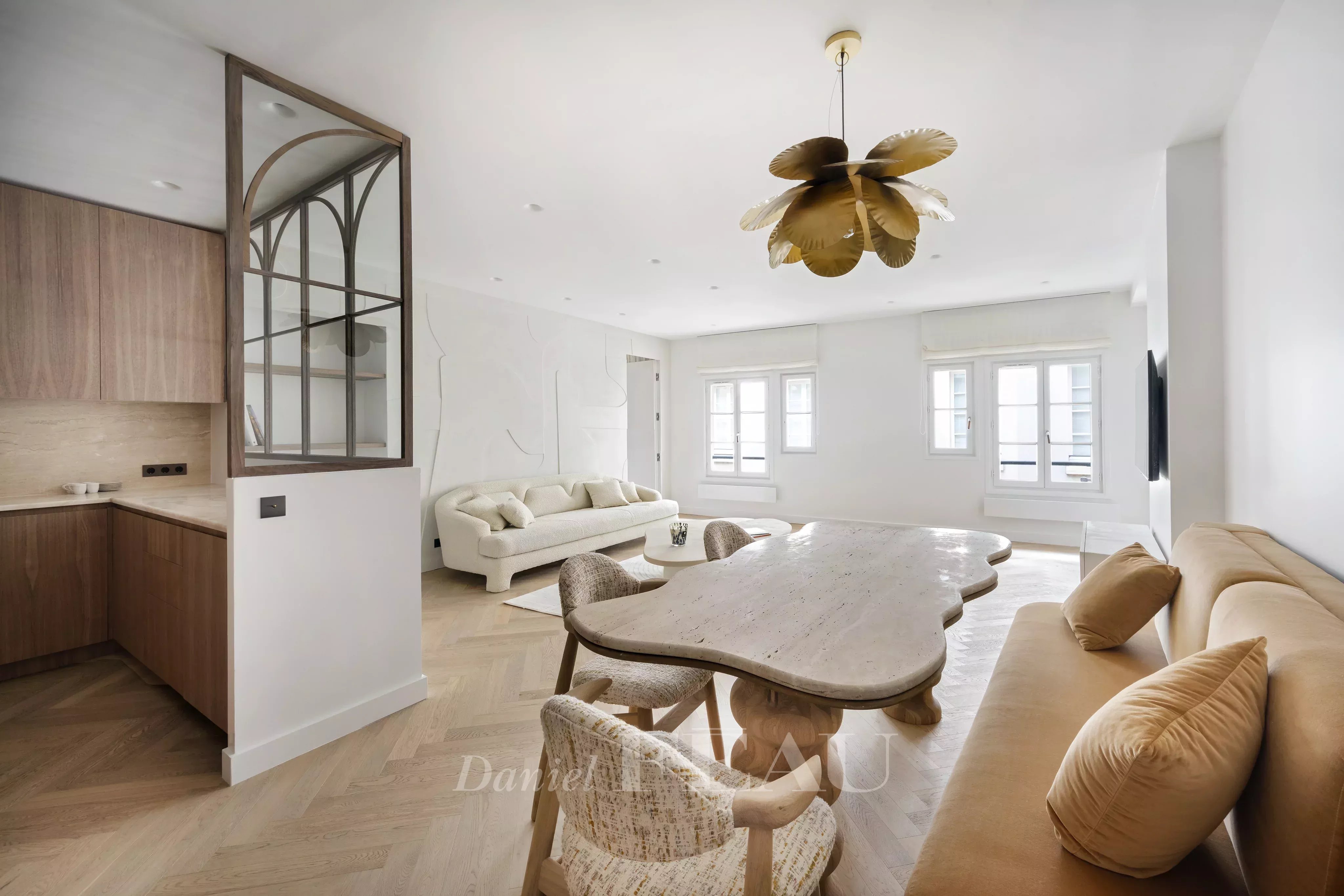 Sale Apartment Paris 3rd
