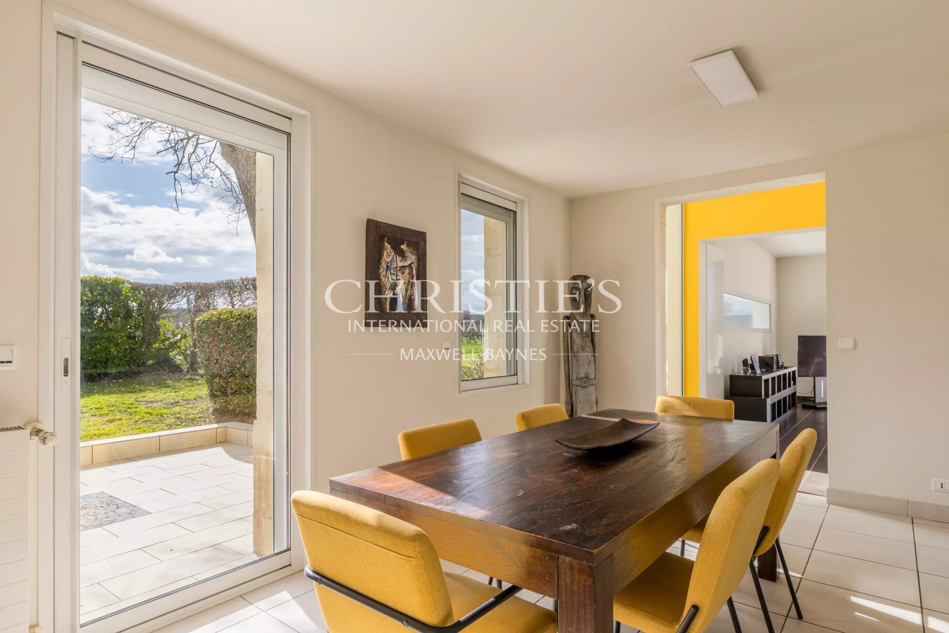 4 Bedroom Villa/Townhouse's Image 9