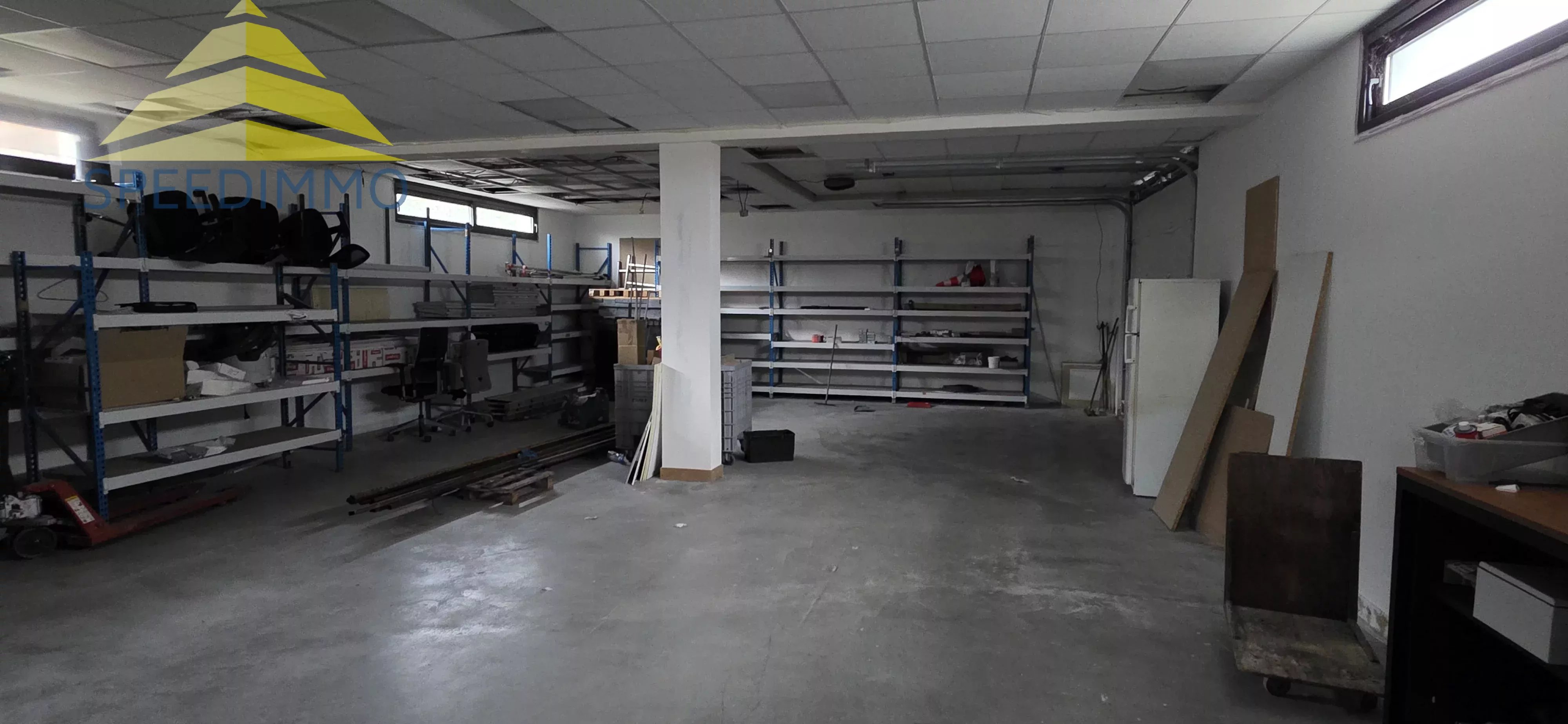 BÂTIMENT INDÉPENDANT RÉCENT (2022)