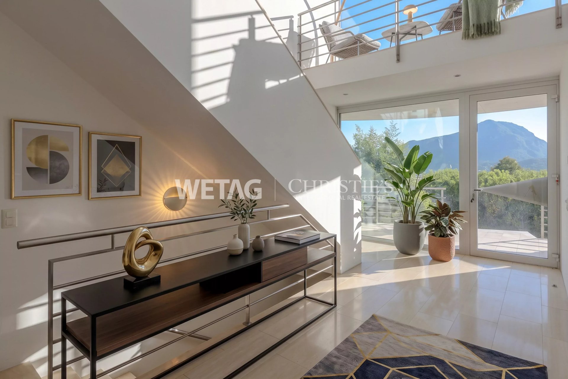 5 Bedroom Villa/Townhouse's Image 5