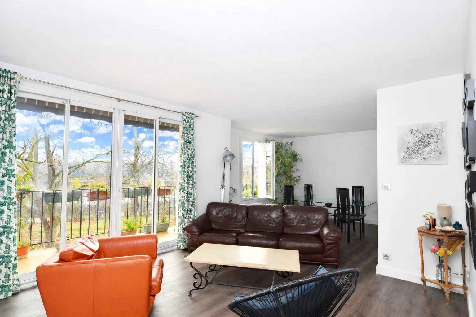 CHATOU - APPARTEMENT 4 PIECES 87 M² - 3 CHAMBRES - TRES LUMINEUX - BALCON SUD-EST - AU CALME