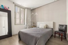 NICE City Center – Modern duplex apartment in a bourgeois building with a large terrace — photo 6 of 7