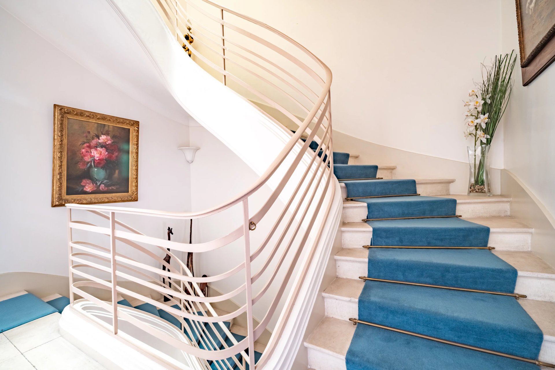 6 Bedroom Villa/Townhouse's Image 31