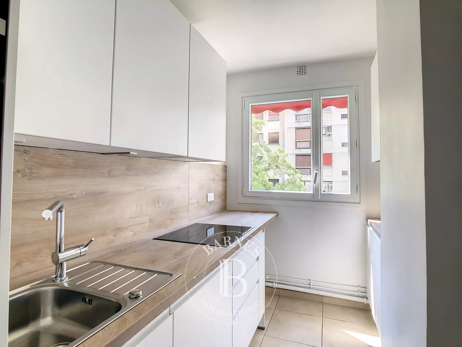 Daire Paris 16ème - picture 15