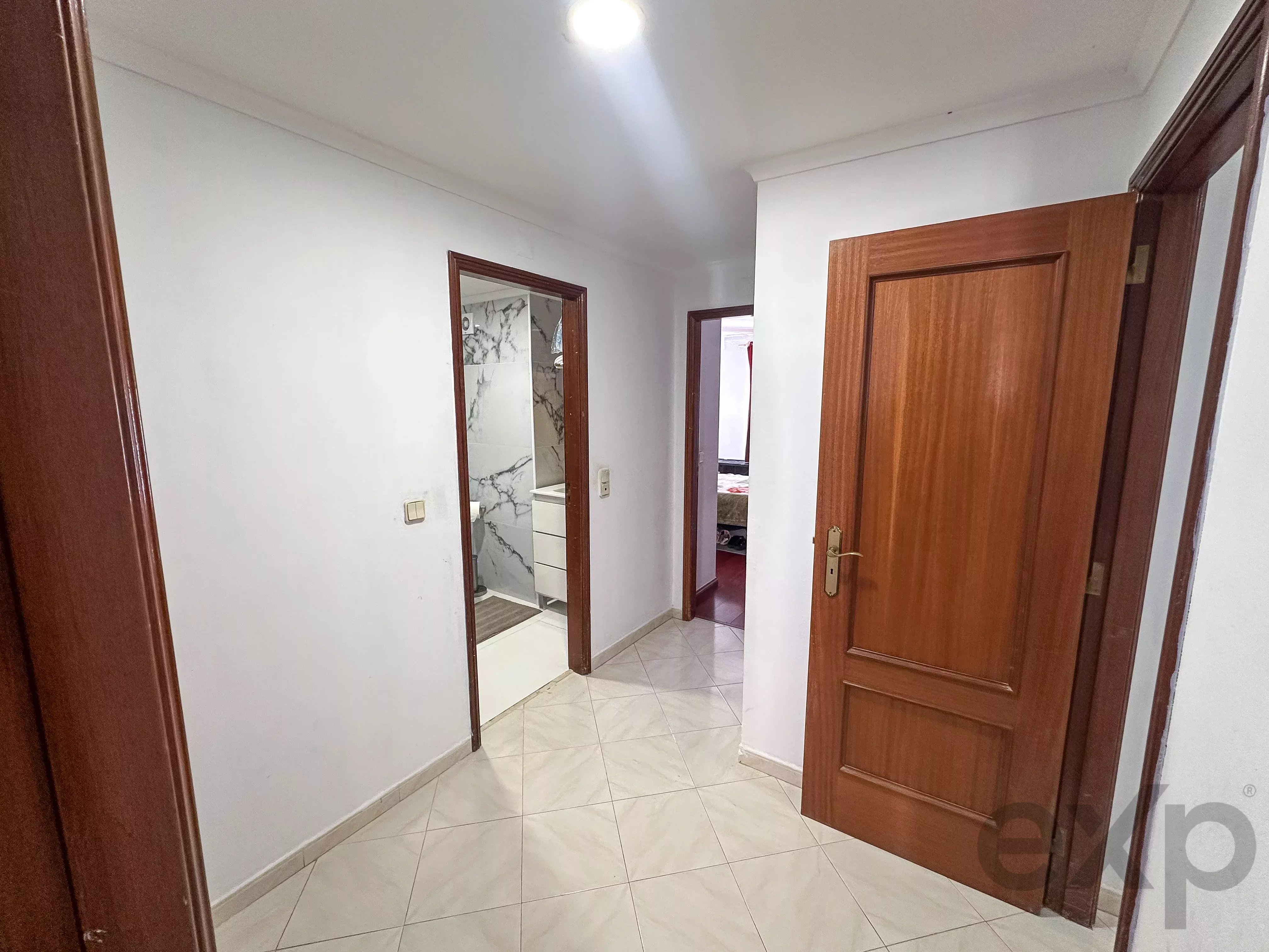 Spacious 3 Bedroom Apartment with En Suite | 130 sqm | Fireplace | Lift | Storage Room | Rinchoa, Sintra 87157830 image 7