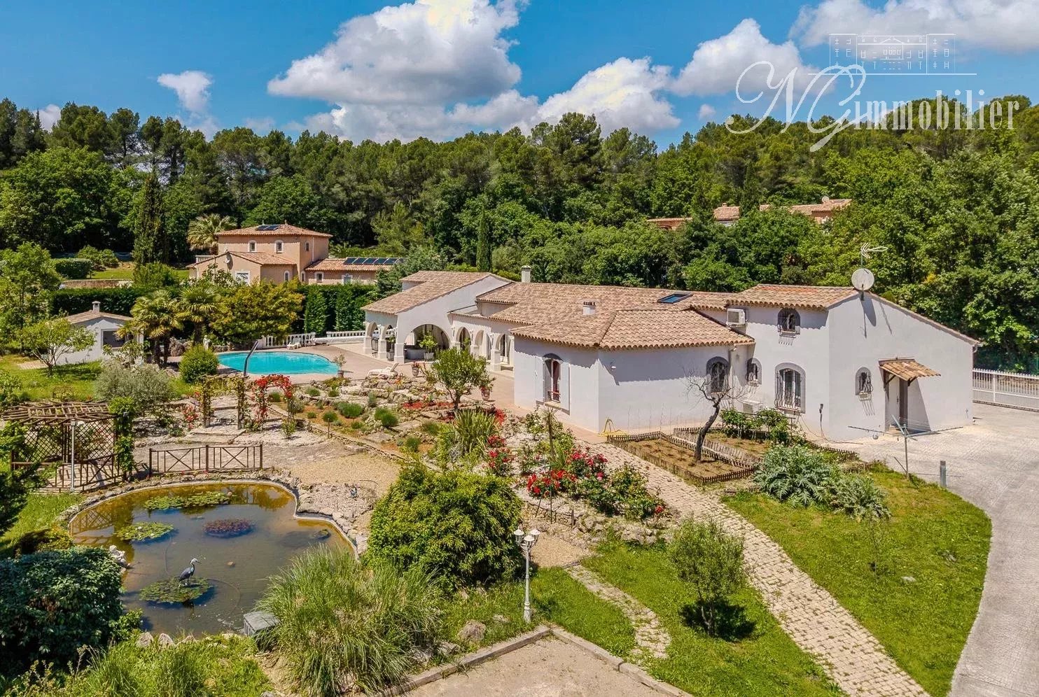 Agence immobilière de 