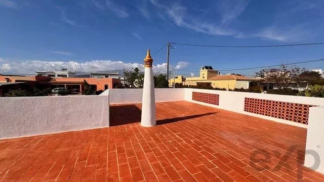 Villa T3 with Sea View 8700-061 image 26