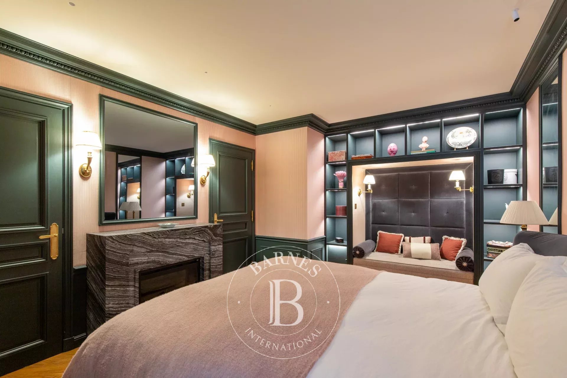 Daire Paris 8ème - picture 8