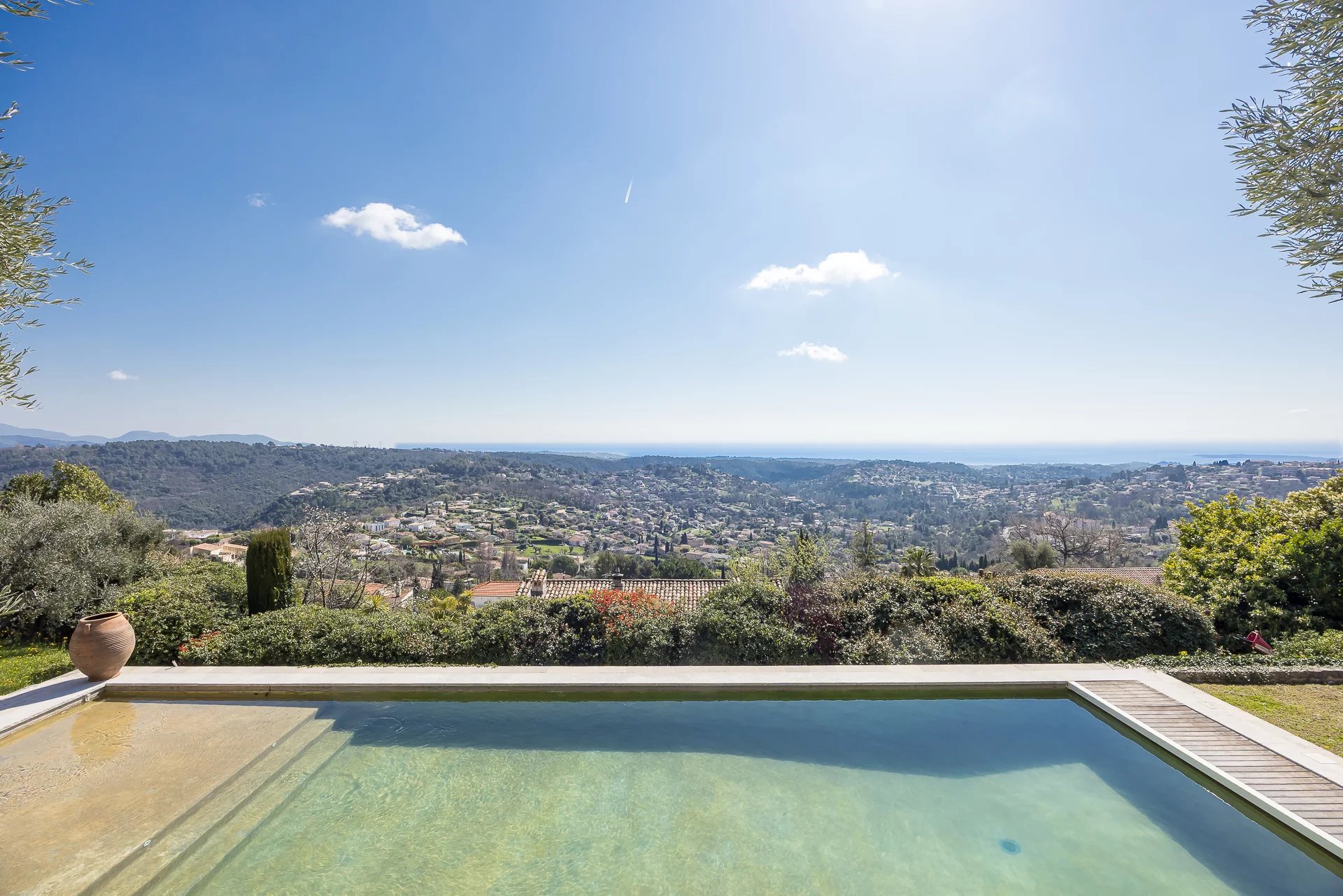 Charming Villa with Stone Façade and Panoramic Views