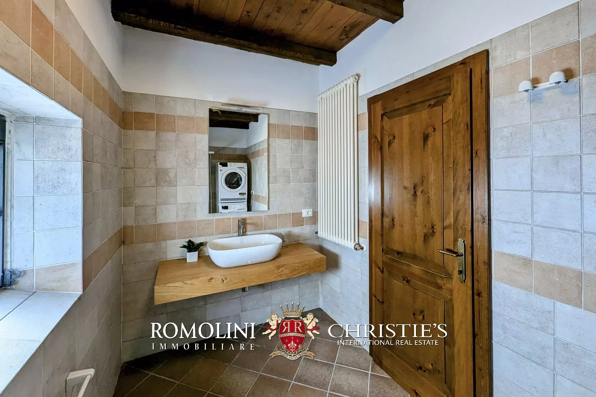 3 Bedroom Villa/Townhouse's Image 38