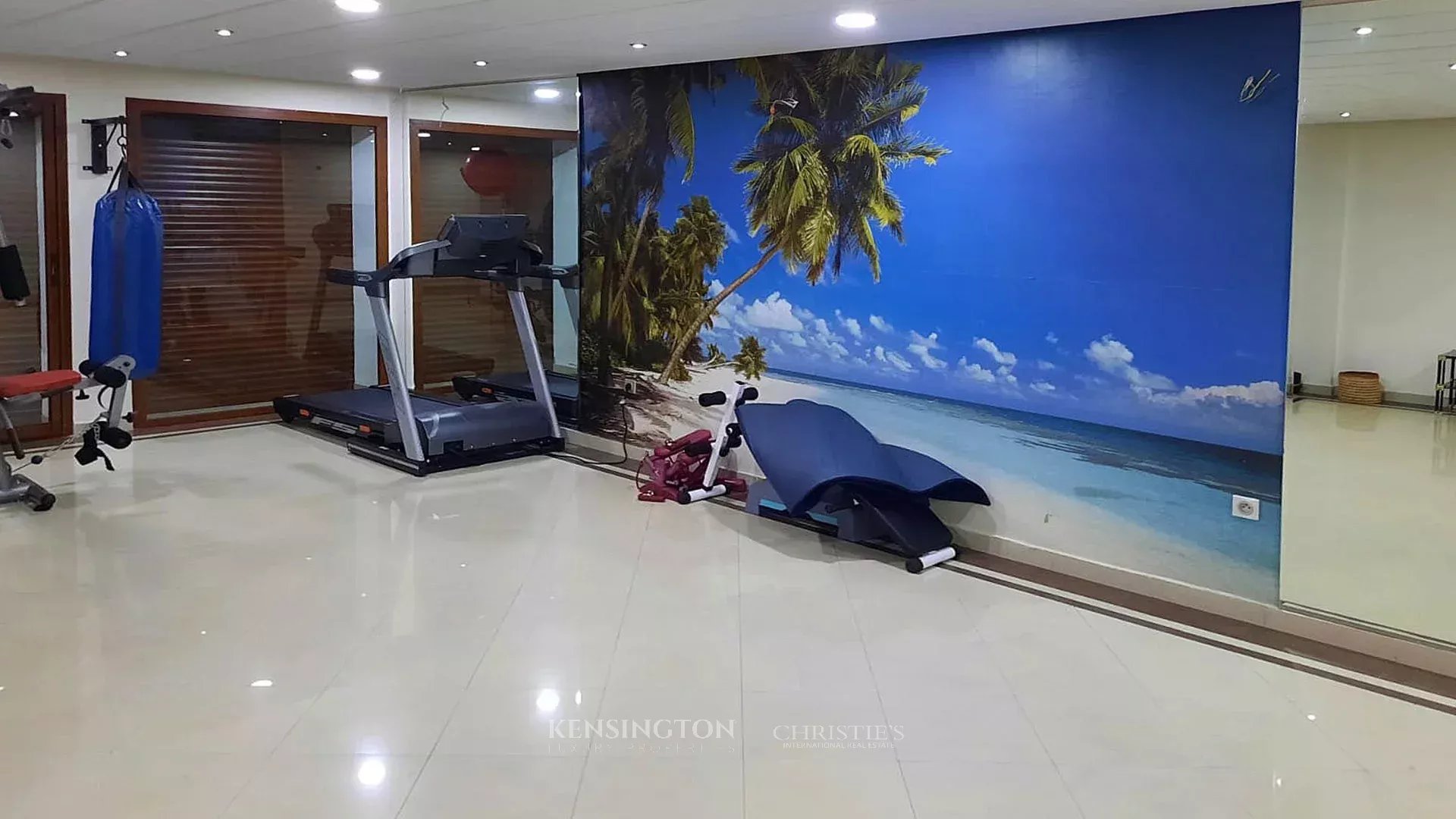 4 Bedroom Villa/Townhouse's Image 21