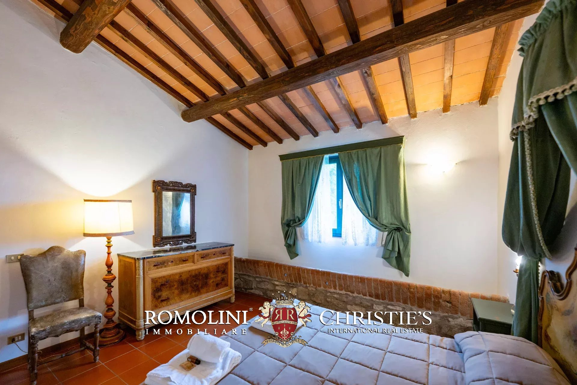 13 Bedroom Villa/Townhouse's Image 33