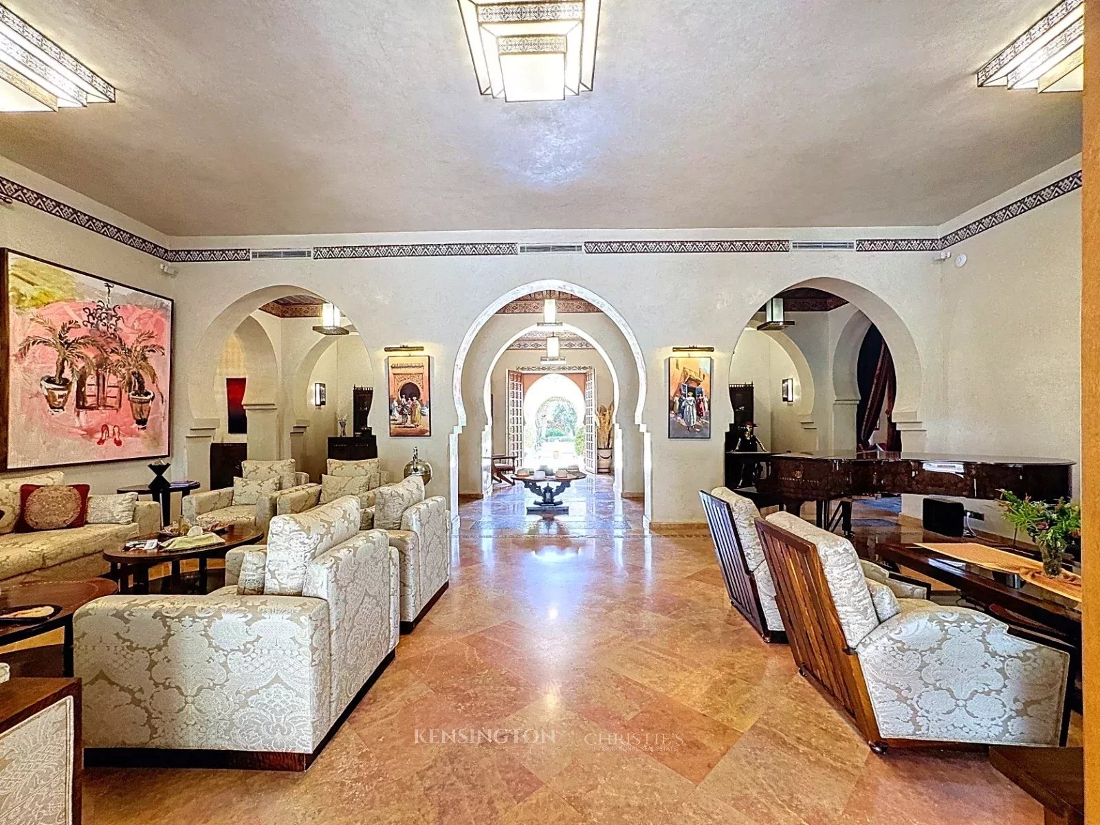 5 Bedroom Villa/Townhouse's Image 8