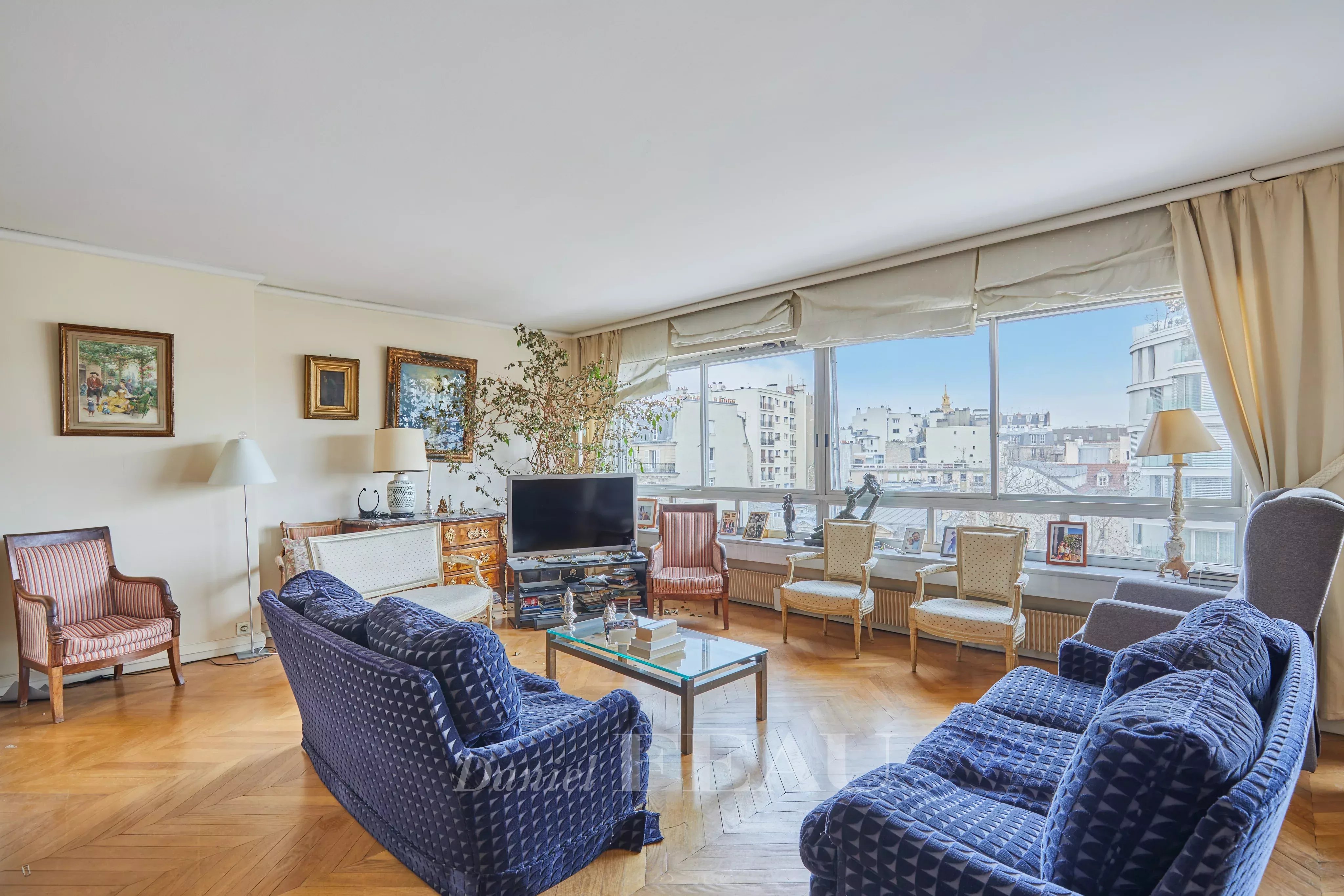Sale Apartment Paris 7th