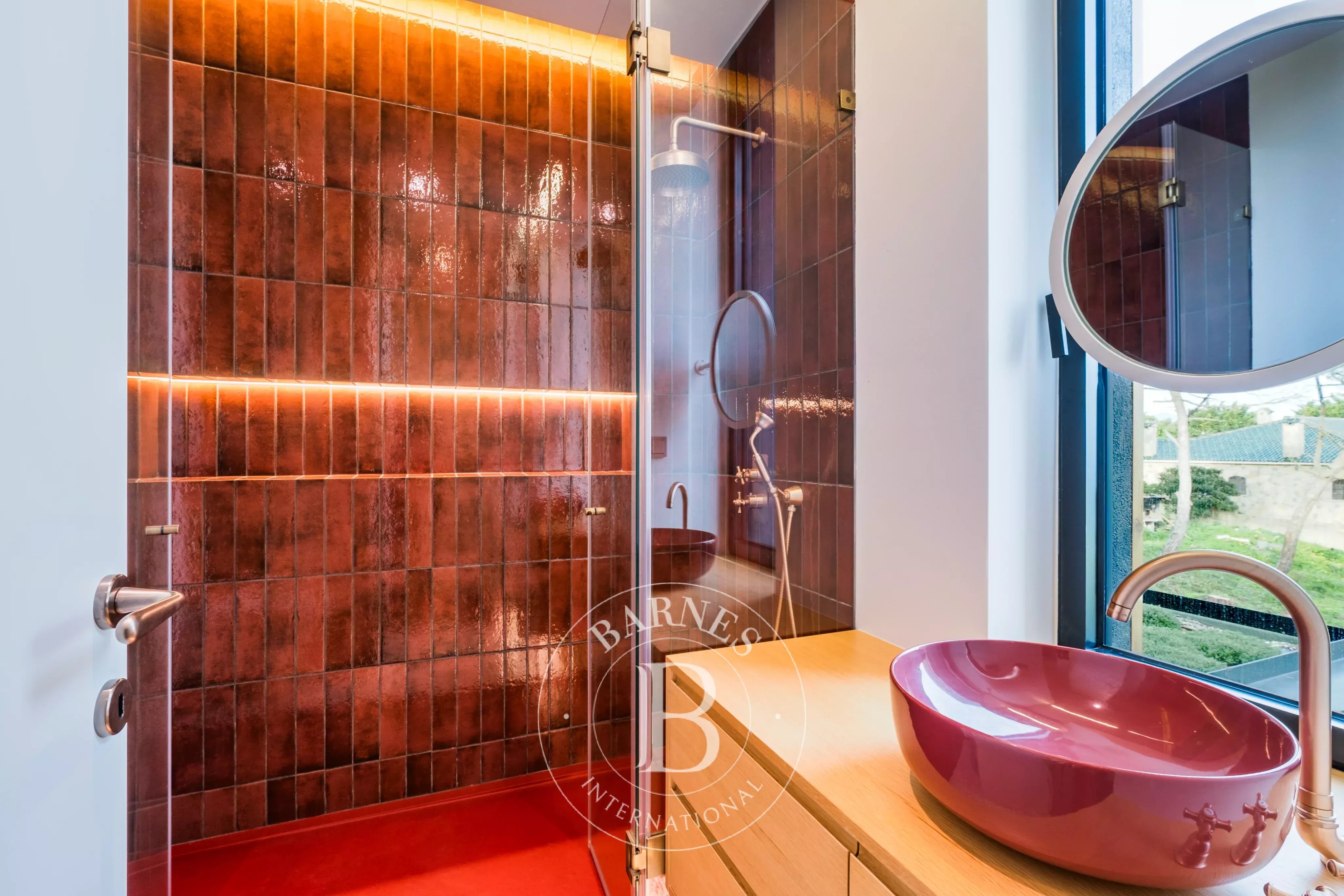 Contemporary villa in Cascais