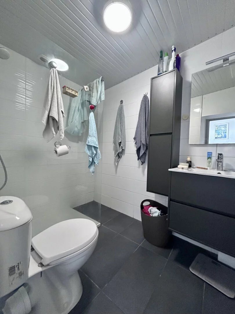 A LOUER - DOL DE BRETAGNE - MAISON - T4 BIS - 81 m² - DEUX CHAMBRES - UN BUREAU - JARDIN - DEPENDANCES
