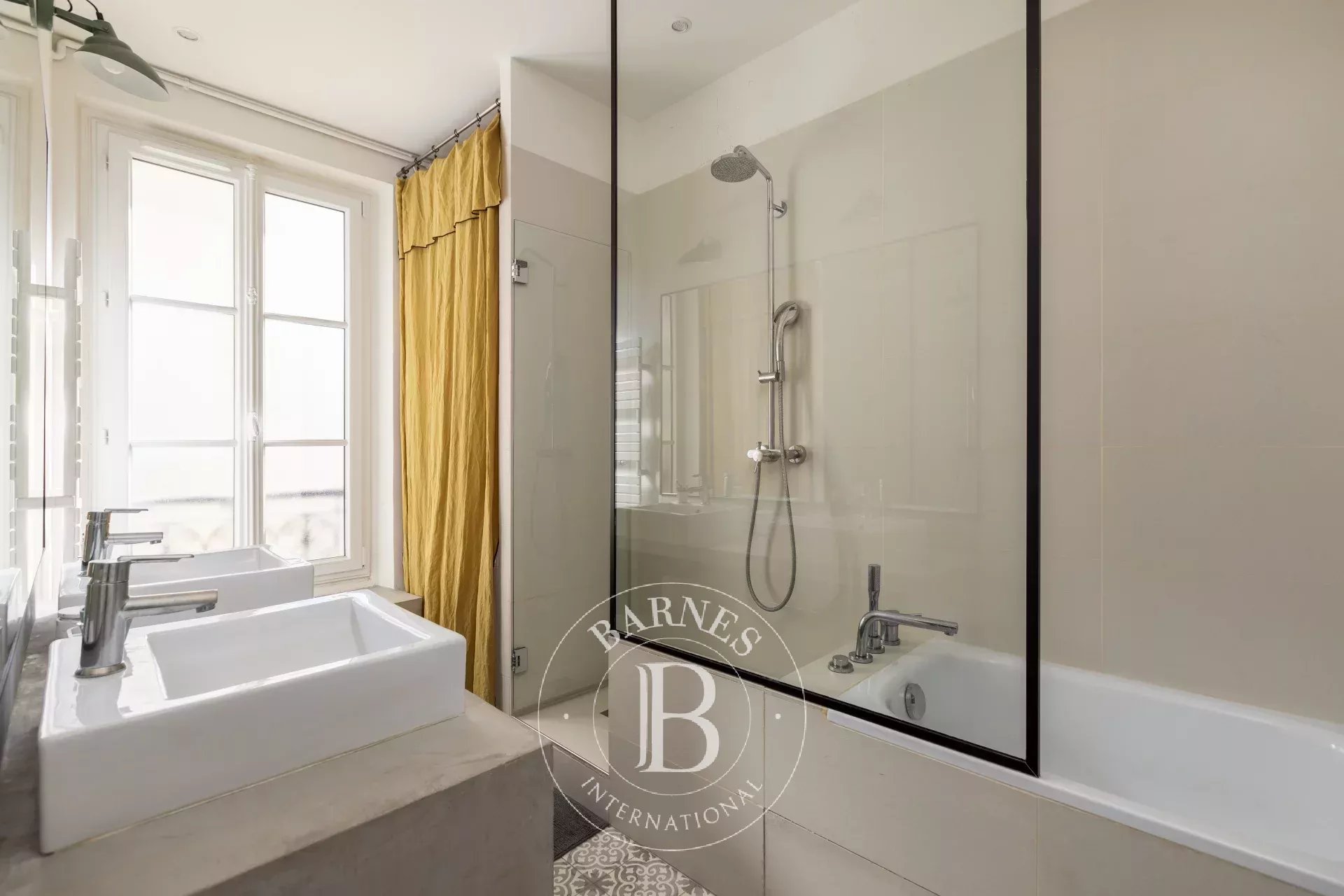 Daire Levallois-Perret - picture 9