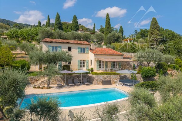 Family villa with panoramic views — photo 1