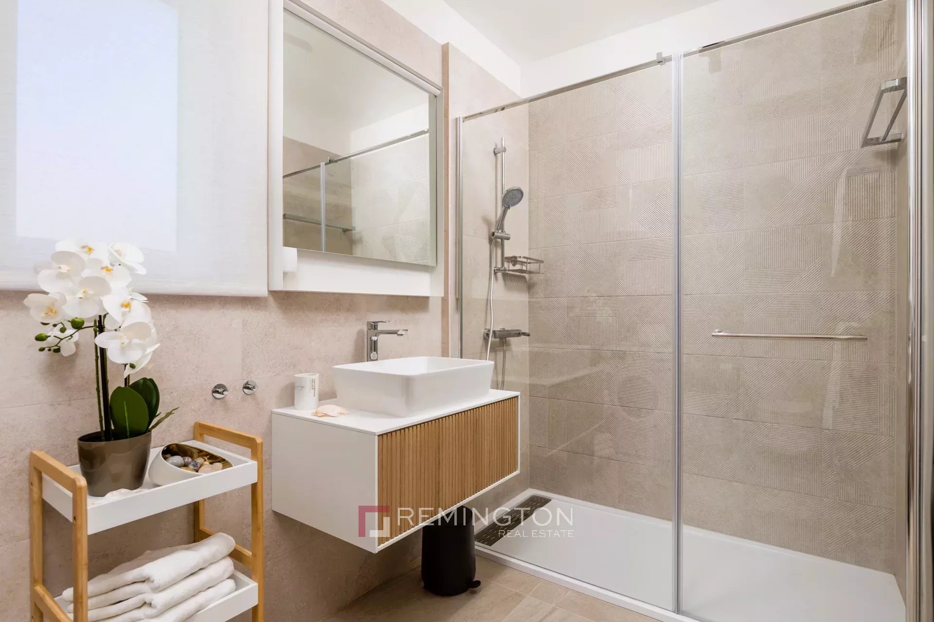 2 Bedroom Apartment/Flat's Image 6