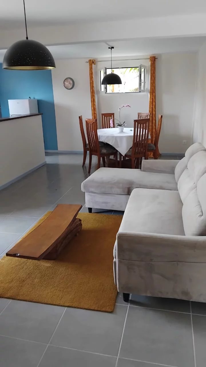 Beau bas de villa T4 à louer